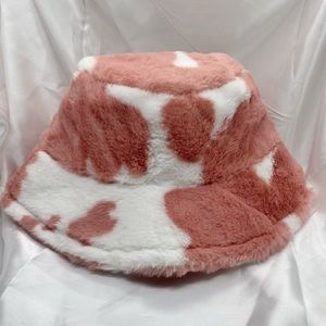 Faux fur bucket hat